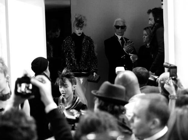 El maestro y la costurera