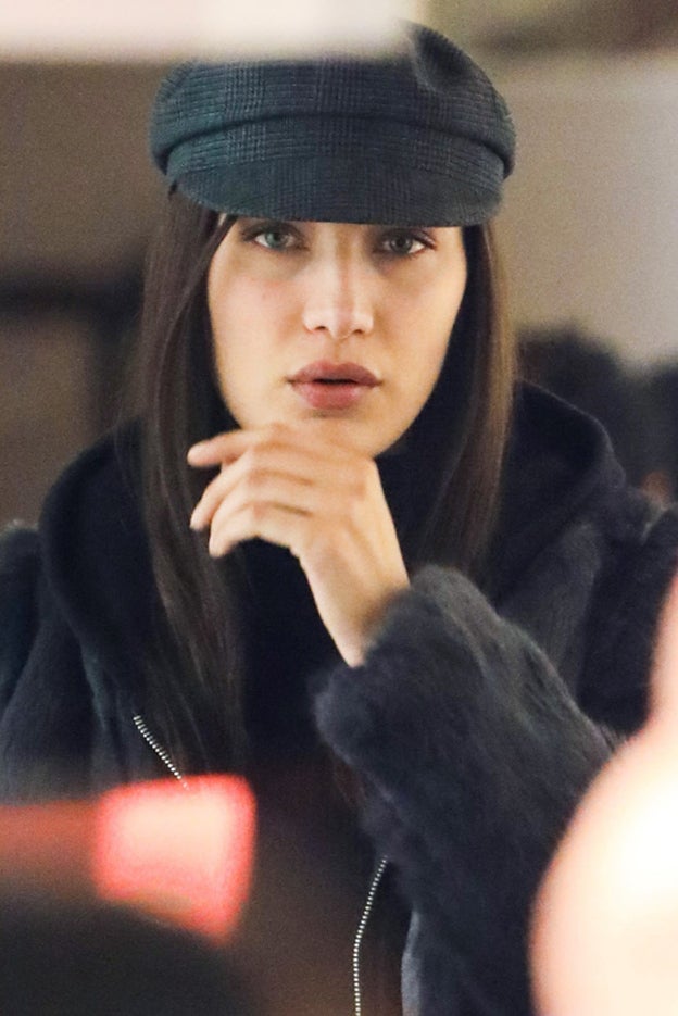 Bella Hadid retrocede en el tiempo con su ¿peor? look