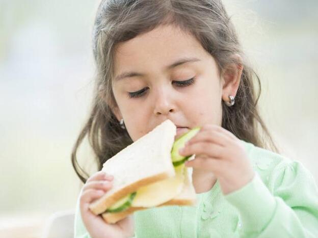 Cómo ayudar a los niños a recuperar una dieta saludable