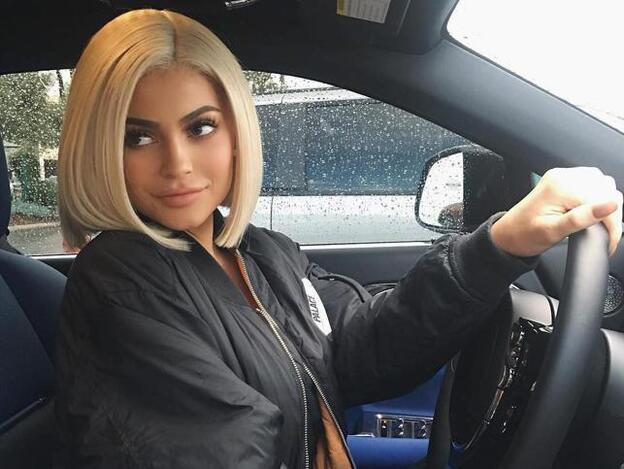 El enésimo cambio de look de Kylie Jenner