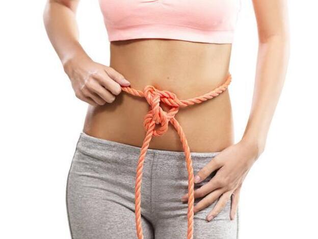 Operación estreñimiento: lo que ayuda a ir al baño y lo que no