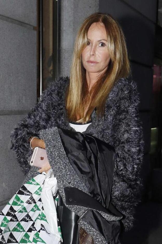 Lara Dibildos: "Anna es la hermana de mi hijo, no la hija de un ex"