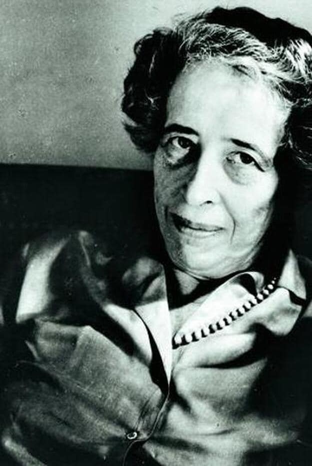 La filósofa y profesora Hannah Arendt.