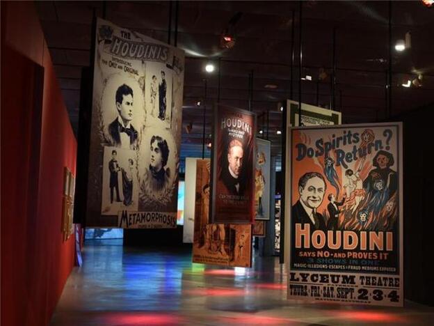 Detalles de la exposición 'Houdini, las leyes del asombro'/d. r.