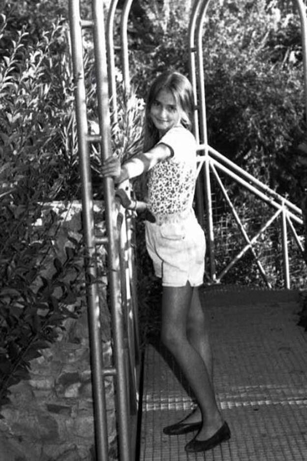 Alba Carrillo vuelve a la carga