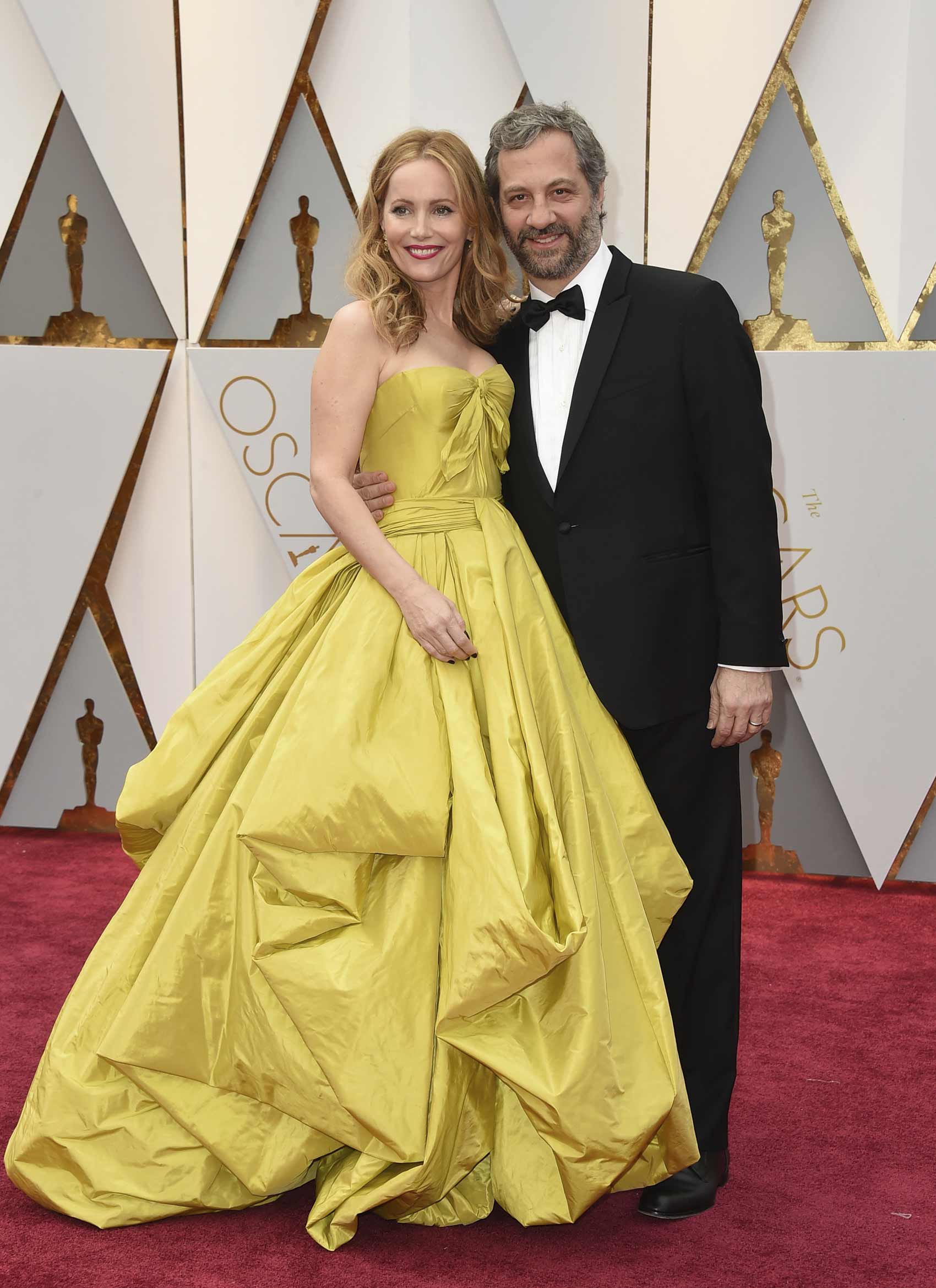 Las parejas en la alfombra roja de los Oscars 2017: Judd Apatow y Leslie Mann