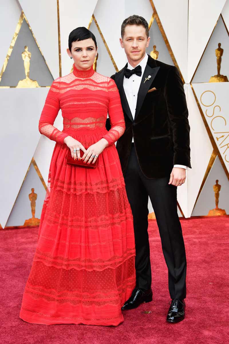 Las parejas en la alfombra roja de los Oscars 2017: Ginnifer Goodwin y Josh Dallas