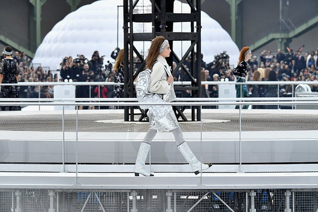 Chanel lanza sus primeros emoticonos...¡y no pueden ser más fashion!