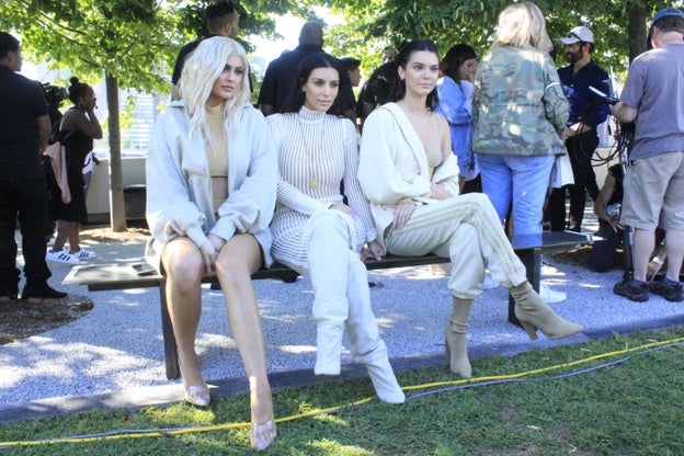 Sabemos cuánto les pagan a las Kardashian por post. Agarraos