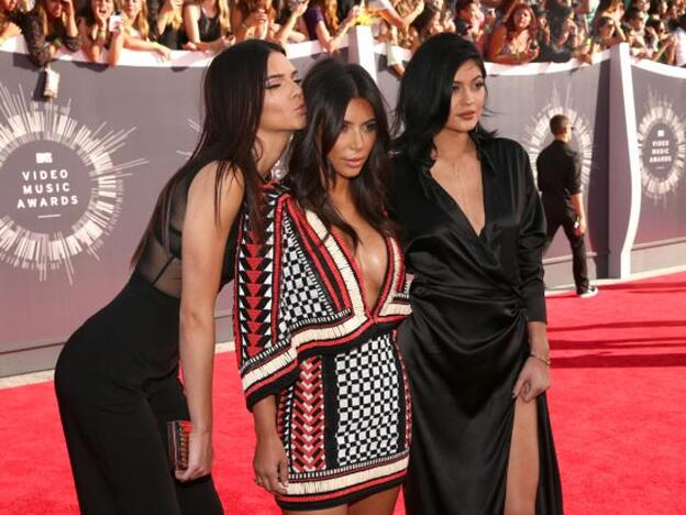 El (peor) efecto Kardashian: jovencitas en el consultorio de estética
