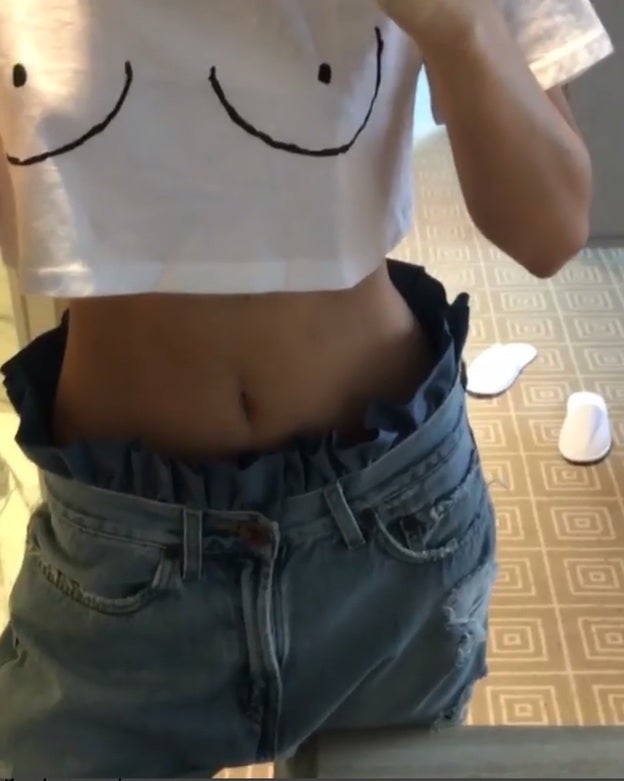 El mensaje oculto que escondía la camiseta de los pechos de Kendall Jenner