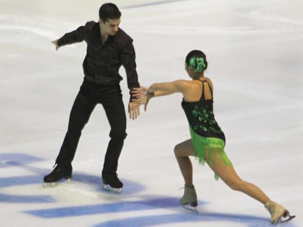 Javier Fernández ha compartido pista de hielo con su chica.