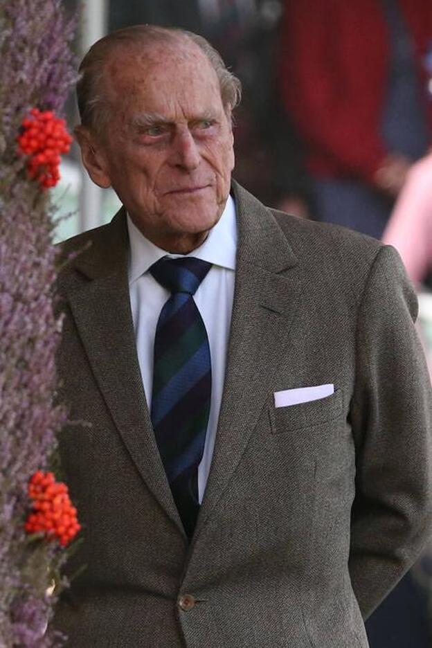 Felipe de Edimburgo cumple 99 años... y más de 70 a la sombra de la reina Isabel