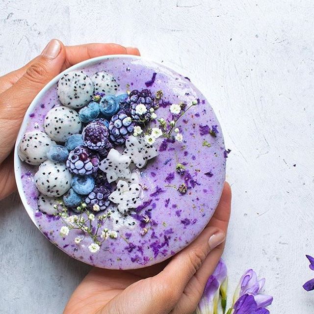 Smoothie bowl morado