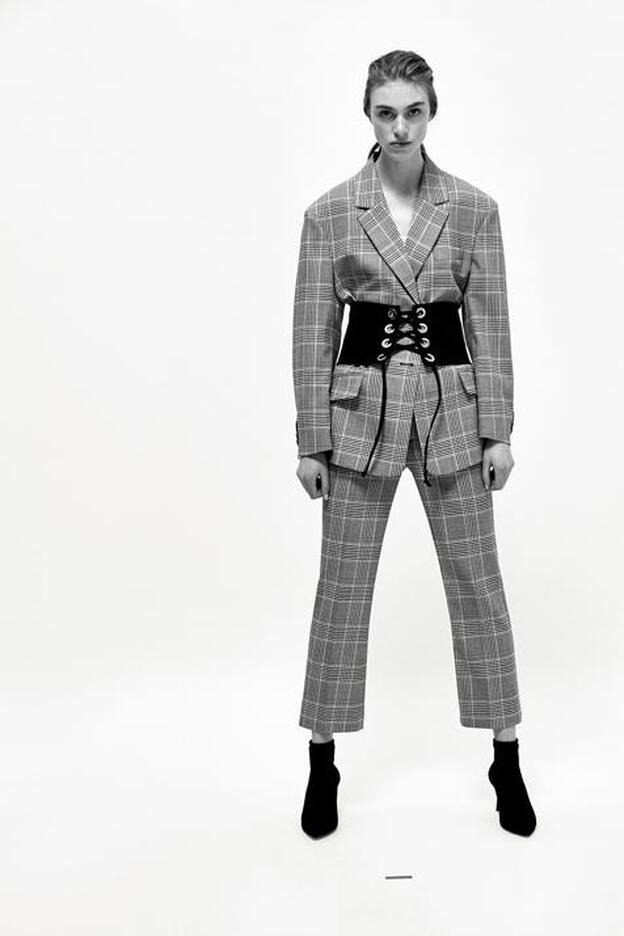 El regreso del corsé