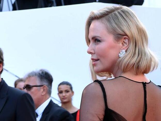 ¿Sale Charlize Theron con el ex de Halle Berry?