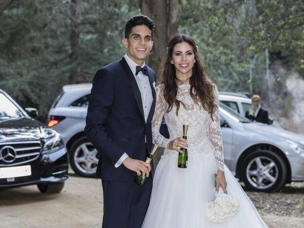Marc Bartra y Melissa Jiménez se dan el "sí, quiero"
