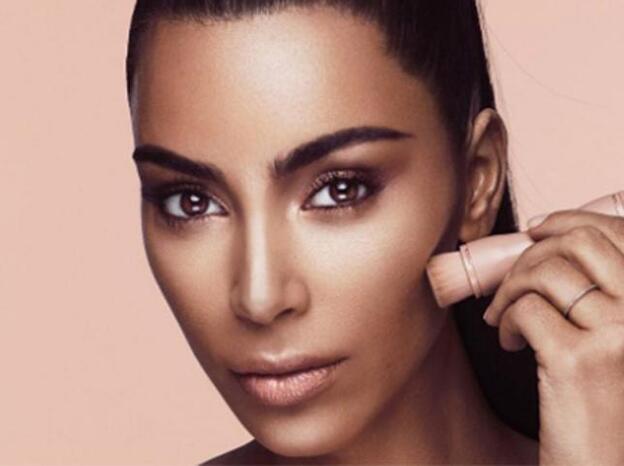 El kit de contouring de Kim Kardashian se agota en tiempo record