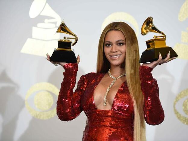 Beyoncé tuitea por primera vez en un año