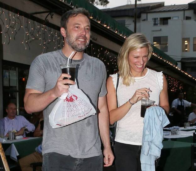 Ben Affleck ya tiene nueva novia: se llama Lindsay Hookus