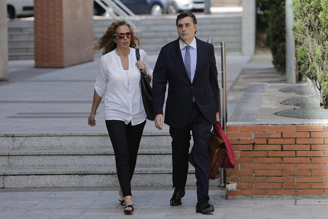 Primeras imágenes del reencuentro de Rocío Carrasco y Antonio David Flores en los juzgados