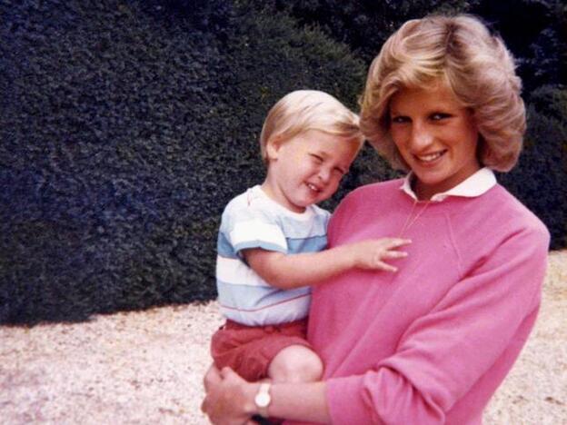 Lady Di "usó" a tres supermodelos para avergonzar a su hijo