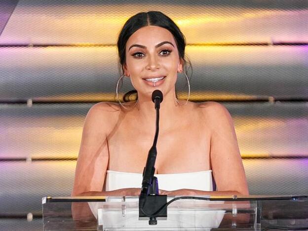 Kim Kardashian será madre en enero de 2018