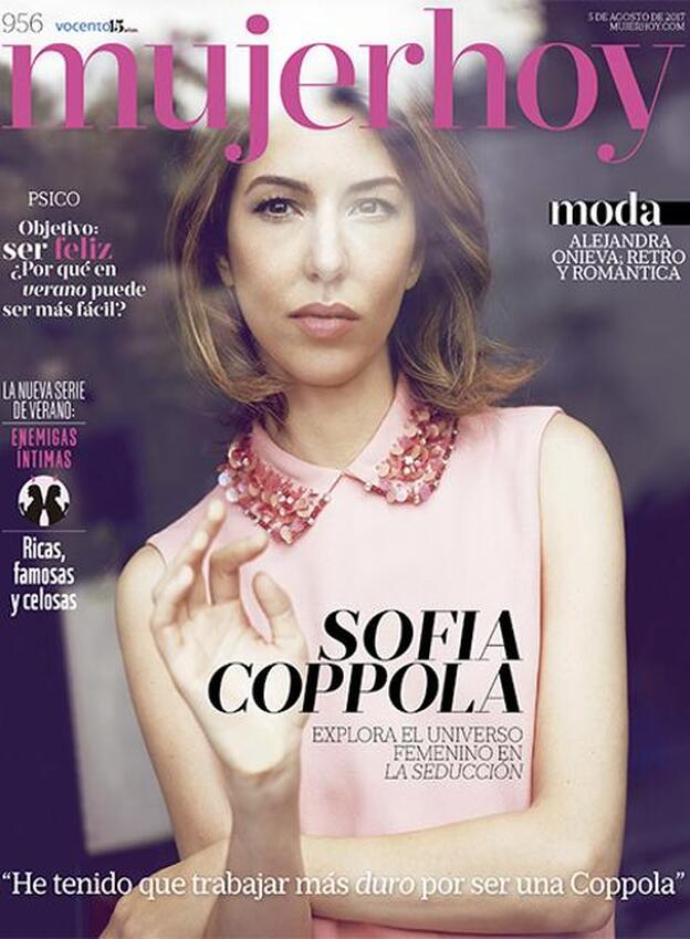 Sofía Coppola seduce en la portada de Mujerhoy