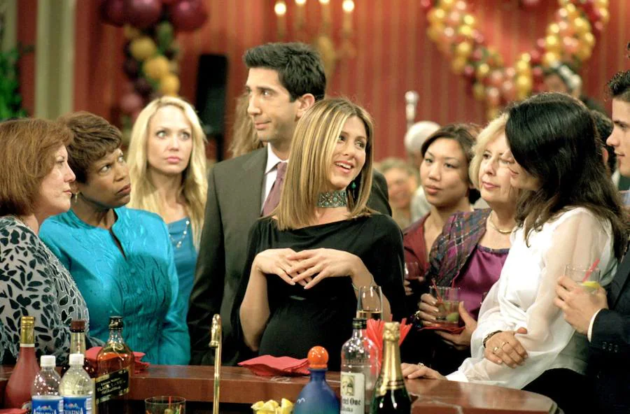 Las chicas de 'Friends' llevaron estas tendencias antes que tú: el chóker