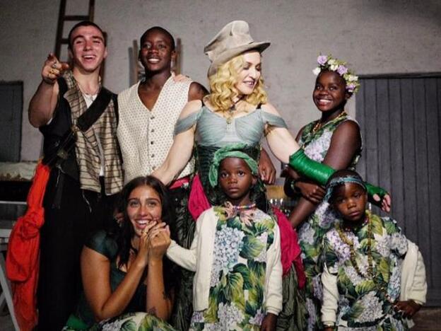Madonna, una madre siempre polémica