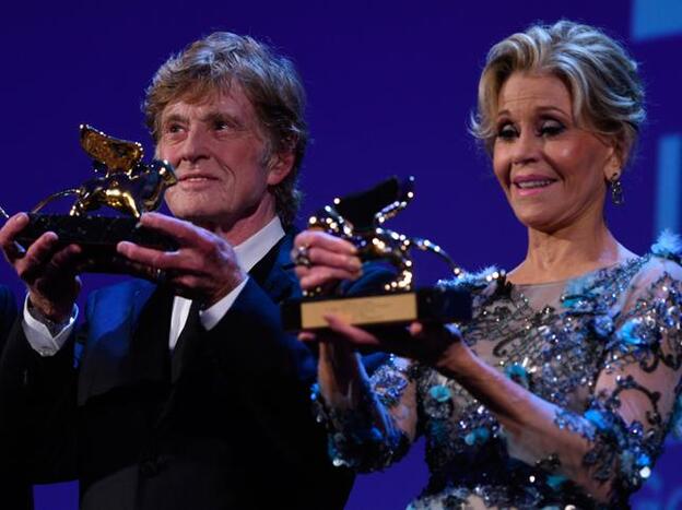 Jane Fonda y Robert Redford reciben el León de Oro en la Mostra de Venecia