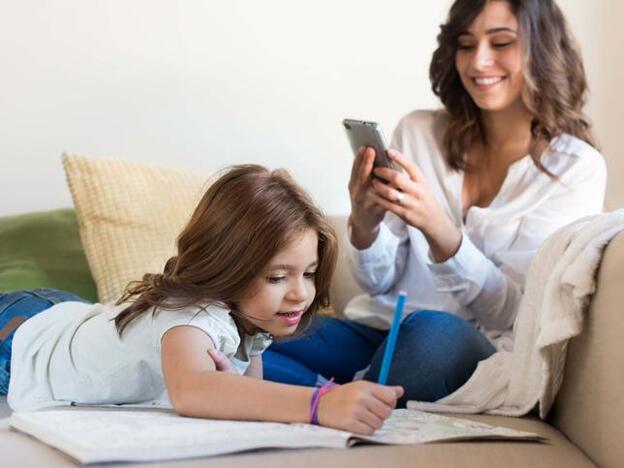 Padres que enseñan demasiado