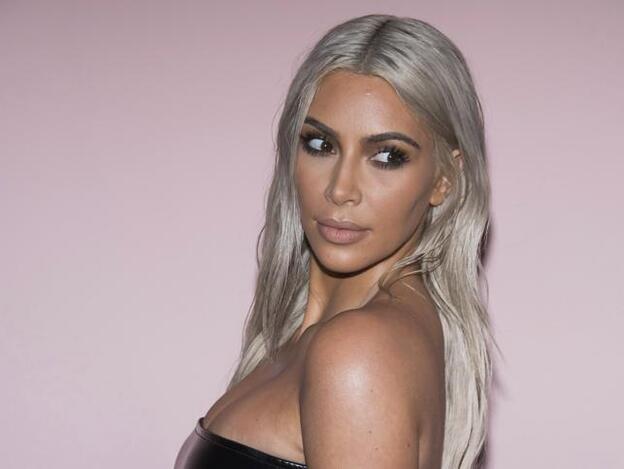 Kim Kardashian vuelve a ser rubia