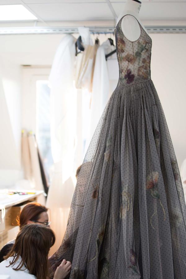 Así se hizo el vestido más especial de Jennifer Lawrence