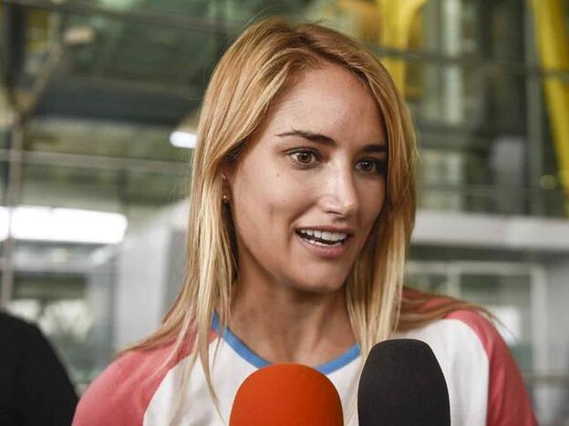 Alba Carrillo en una imagen de archivo en el aeropuerto de Madrid./gtres.