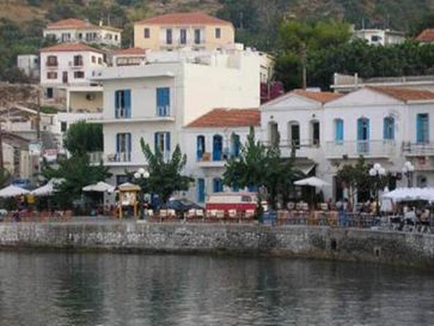 Vistas de la isla de Ikaria en Grecia.