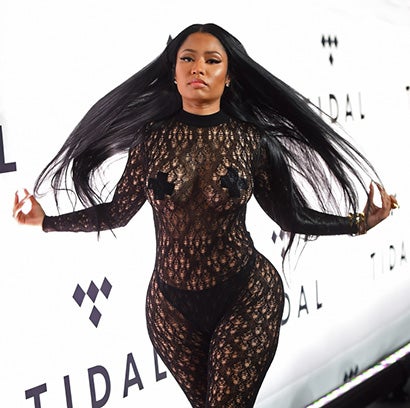 Pezones al aire: Nicky Minaj