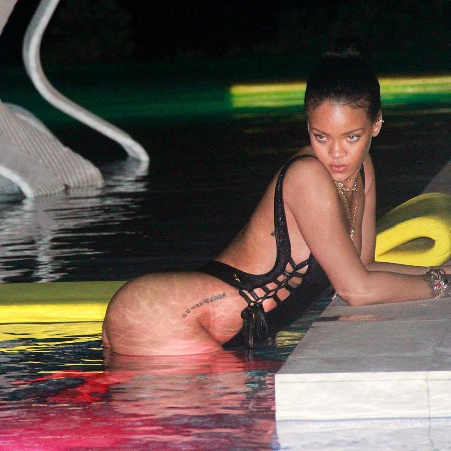 Rihanna visita España y recordamos sus 25 fotos más sexys