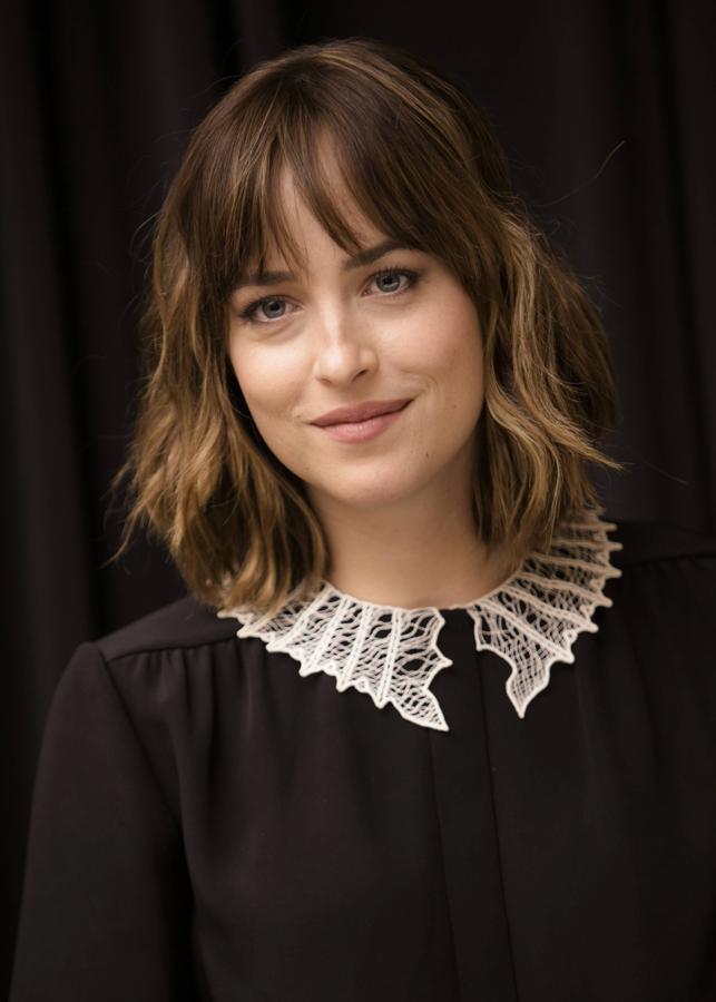 Dakota Johnson cumple 28 años... ¡Sus 10 fotos menos oscuras!