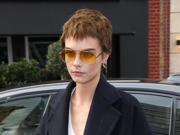 Cara Delevingne ya no quiere ser rubia