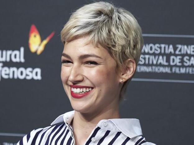 Úrsula Corberó con su pixie platino en el Festival de cine de San Sebastián./Getty Images