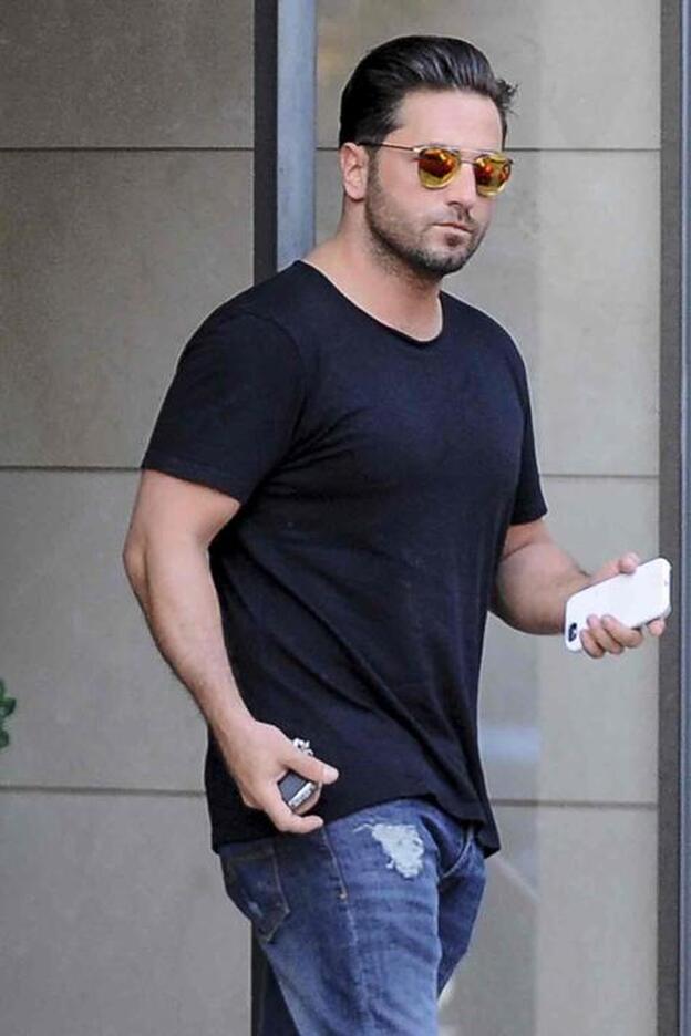 Los WhatsApp con los que Bustamante reniega de Ares Teixidó