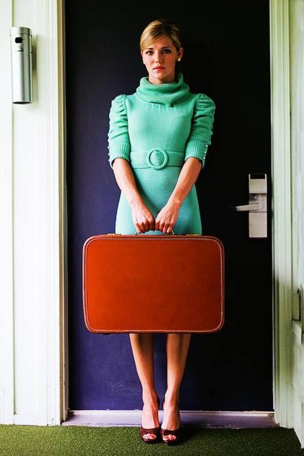 Jóvenes que vuelven a casa, con papá y mamá