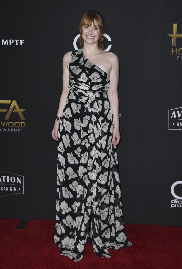 El look de Bryce Dallas en los Hollywood Film Awards