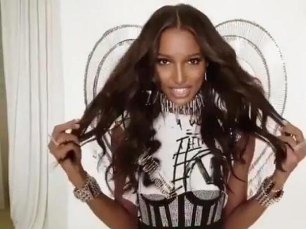 Balmain crea un ángel punk para Victoria's Secret