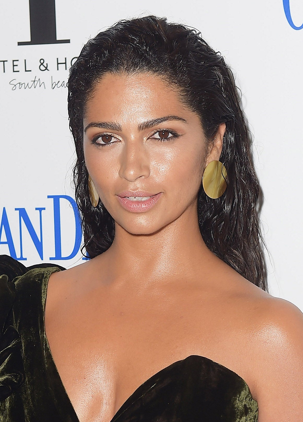 Peinados fáciles y estilosos que puedes hacerte en 10 minutos