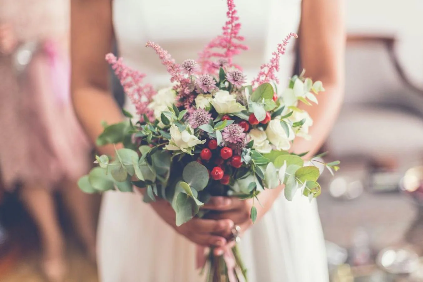 Ideas para elegir el ramo de novia de tu boda: flores silvestres de invierno