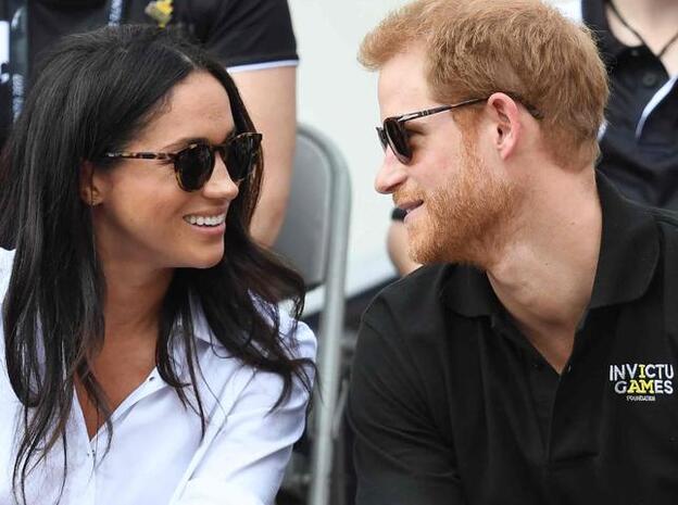 El príncipe Harry y Meghan Markle anuncian su compromiso de boda