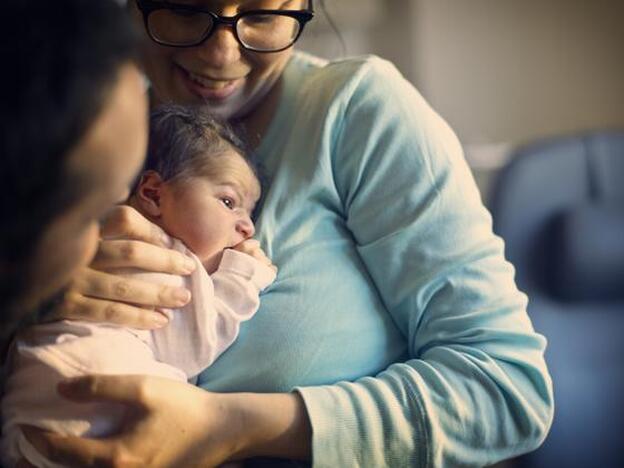 Mi bebé tiene mucho hipo, ¿qué hago?