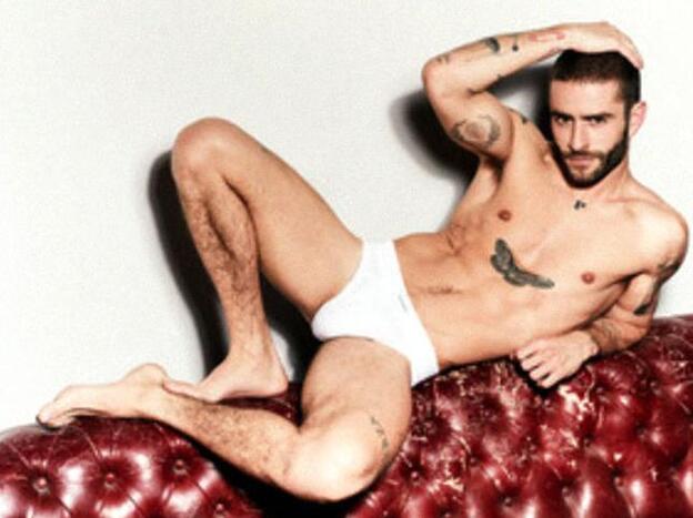 Pelayo se desnuda de manera solidaria para Interviú